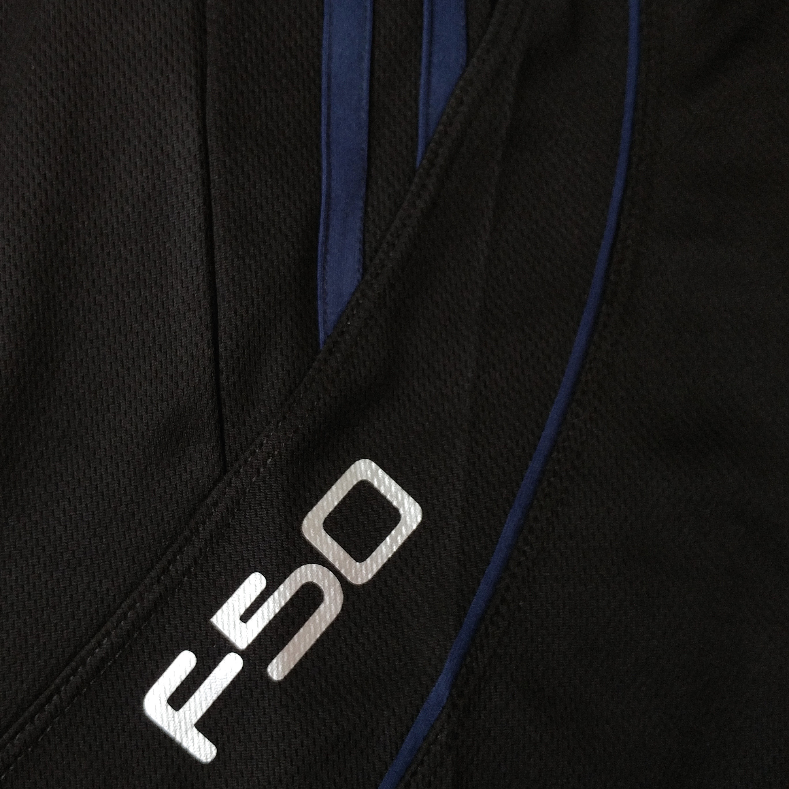 PANTS F50 Holand Negro Azul Marino z Tela 1 Pants deportivos hombre. Negro Azul Marino. Ropa deportiva hombre. Tienda.