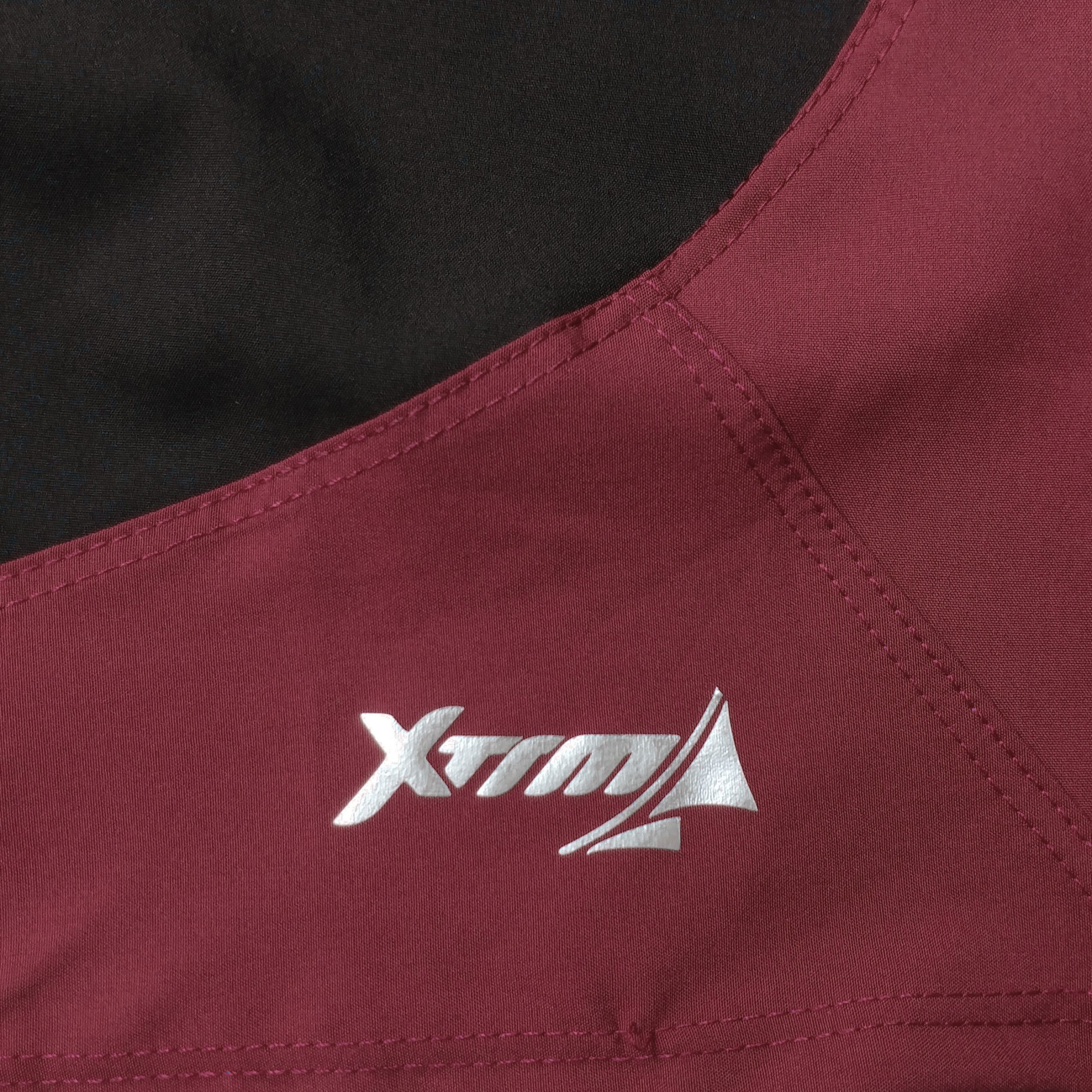 Short deportivo hombre Destroyer, corredor, correr, runner, tela lona ligera impermeable. Negro Vino. Ropa deportiva hombre. Tienda.